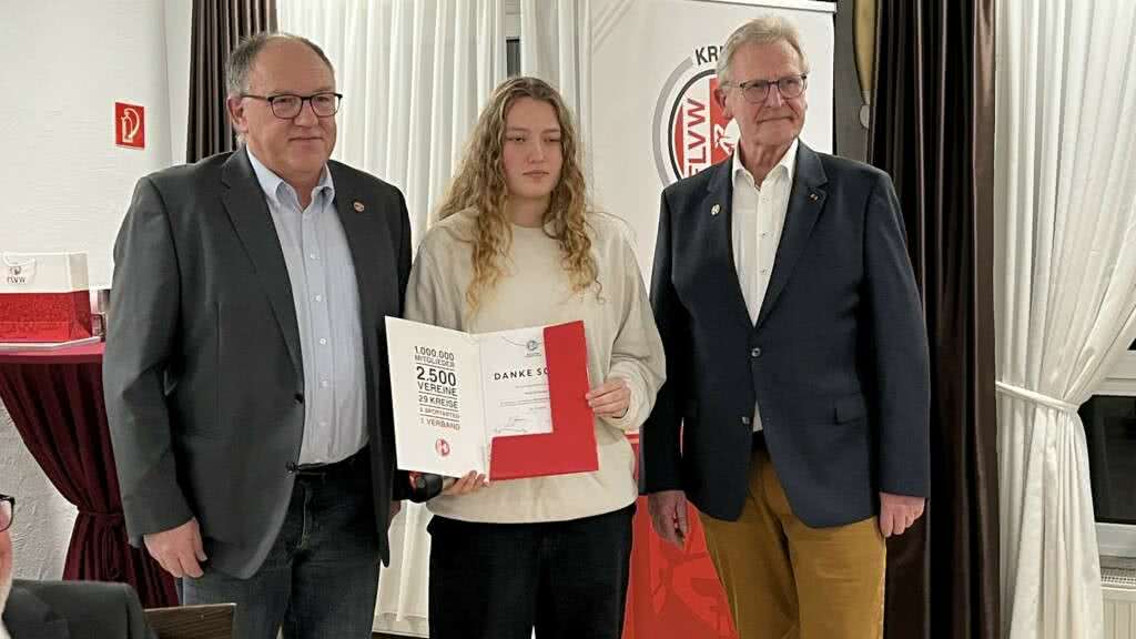 Jung, engagiert und voller Motivation: Maja Scholand bei „Danke, Schiri“ geehrt